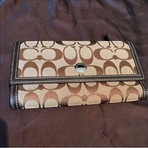 Coach tri fold id wallet